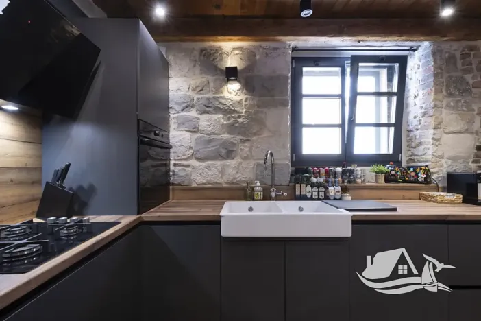Prodej rodinného domu, Kaštela, Chorvatsko, 100 m2