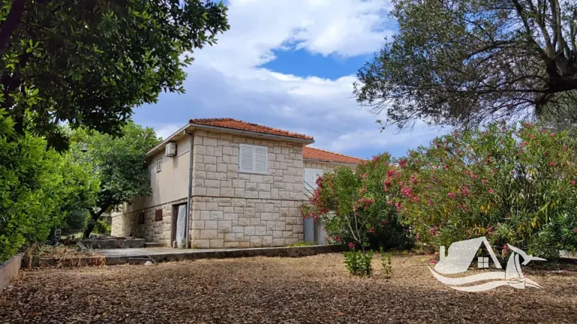 Prodej rodinného domu, Supetar, Chorvatsko, 300 m2
