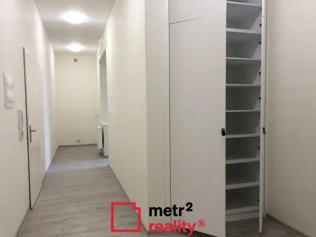 Pronájem bytu 1+1, Olomouc, Dobrovského, 55 m2