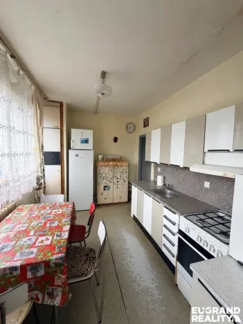 Prodej bytu 3+1, Cvikov, Sídliště, 74 m2