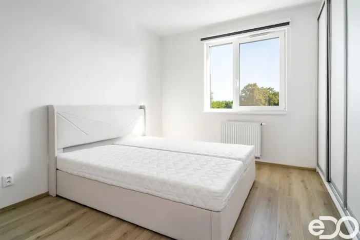 Pronájem bytu 2+kk, Chrudim, V Hliníkách, 50 m2