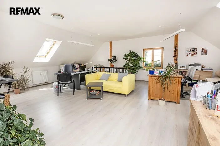 Pronájem kanceláře, Písek, Chelčického, 75 m2