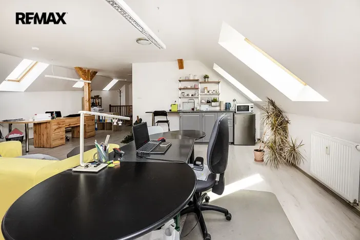 Pronájem kanceláře, Písek, Chelčického, 75 m2