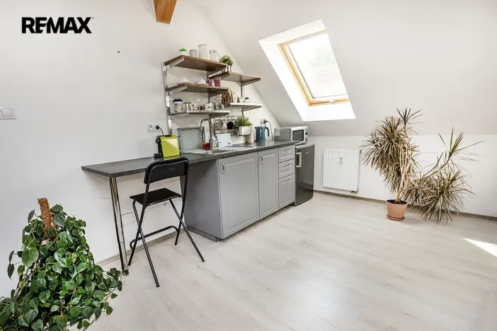 Pronájem kanceláře, Písek, Chelčického, 75 m2