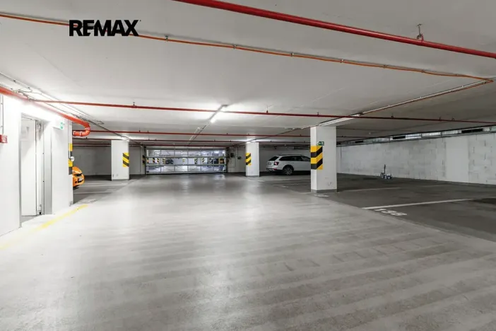 Pronájem kanceláře, Praha - Smíchov, Kováků, 103 m2
