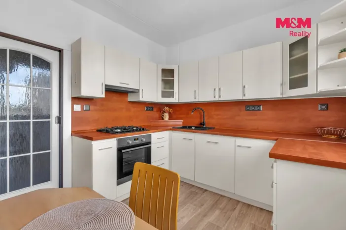 Prodej bytu 3+1, Chrudim - Chrudim IV, Hradištní, 69 m2