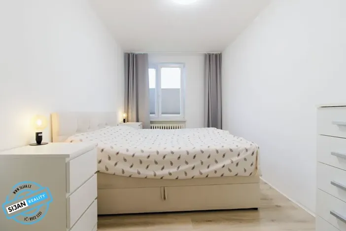Prodej bytu 3+1, Krnov, nám. Hrdinů, 76 m2