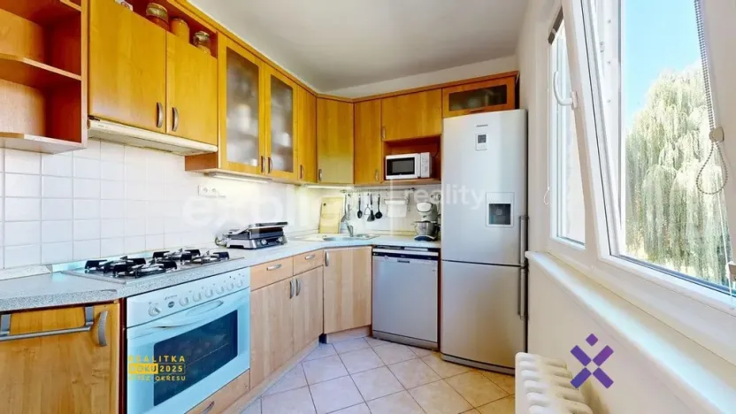 Prodej bytu 3+1, Zlín, Dukelská, 72 m2