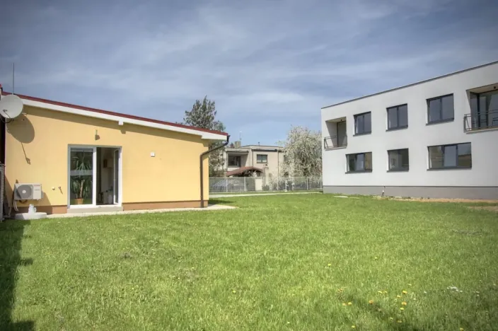 Pronájem bytu 2+kk, Dobřichovice, Anglická, 50 m2
