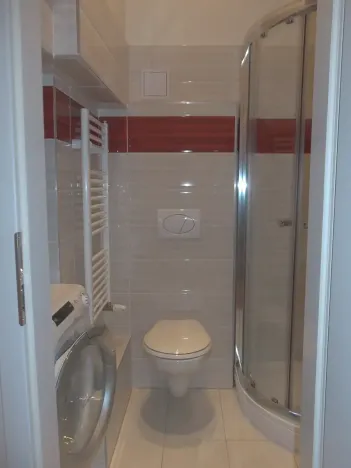 Pronájem bytu 1+kk, Praha - Vinohrady, Polská, 29 m2