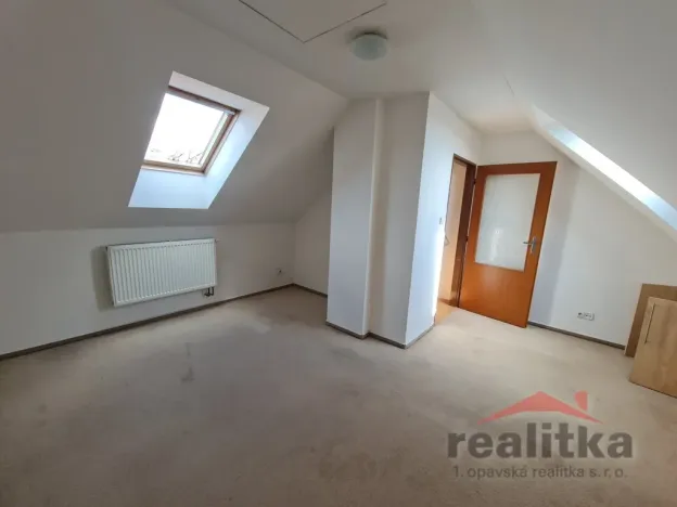 Pronájem bytu 2+kk, Opava - Předměstí, Vyhlídalova, 62 m2