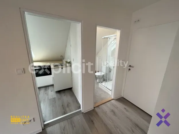 Pronájem bytu 1+1, Zlín - Prštné, 38 m2