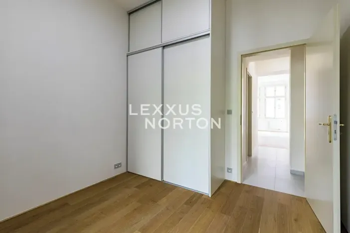 Pronájem bytu 2+kk, Praha - Žižkov, Bořivojova, 35 m2