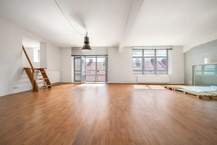 Prodej atypického bytu, Brno, Zábrdovická, 107 m2