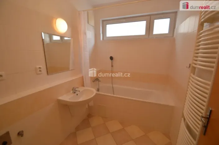 Pronájem bytu 2+kk, Praha - Strašnice, Počernická, 65 m2