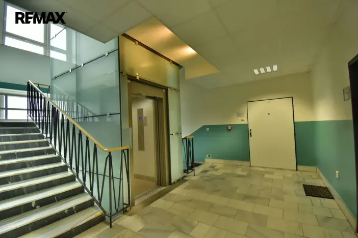 Pronájem kanceláře, Hradec Králové - Slezské Předměstí, Bratří Štefanů, 35 m2