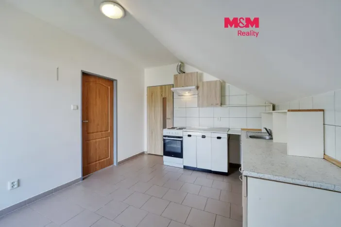 Pronájem bytu 2+kk, Chrást, tř. Čs. odboje, 45 m2