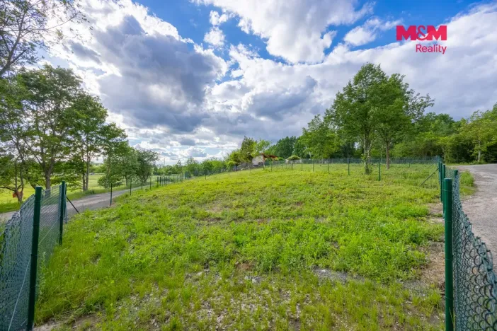 Prodej zahrady, Pardubice, 397 m2