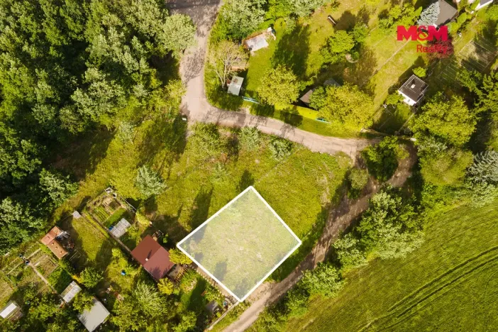 Prodej zahrady, Pardubice, 399 m2