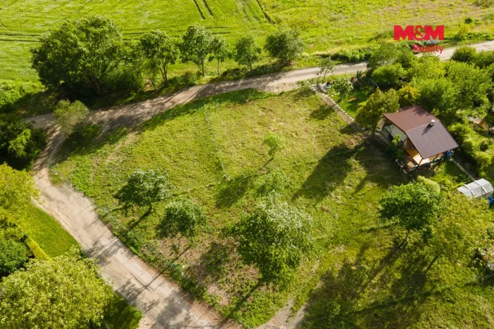 Prodej zahrady, Pardubice, 399 m2