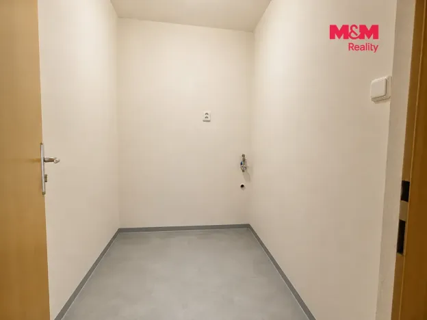 Pronájem bytu 1+kk, Praha - Vinohrady, Radhošťská, 24 m2