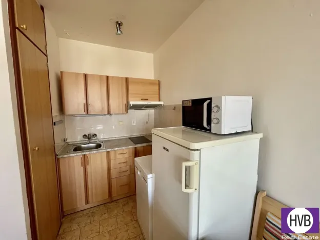 Prodej bytu 1+kk, Praha - Háje, Hlavatého, 27 m2