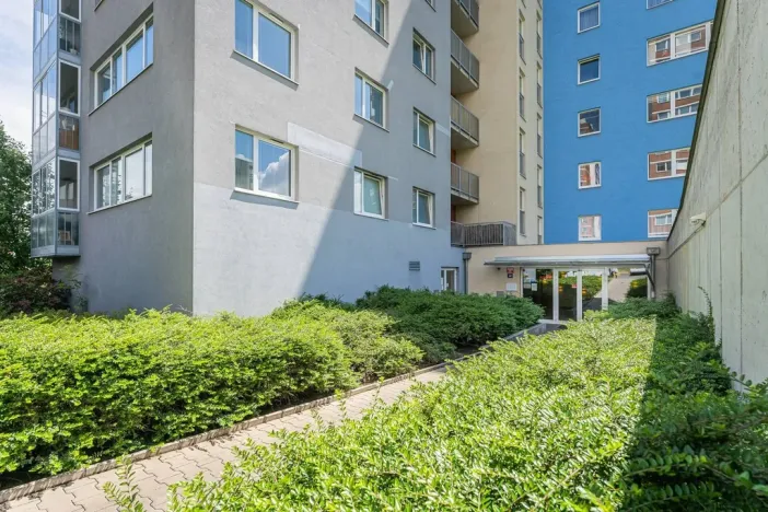 Pronájem bytu 1+kk, Praha - Michle, V dolině, 40 m2