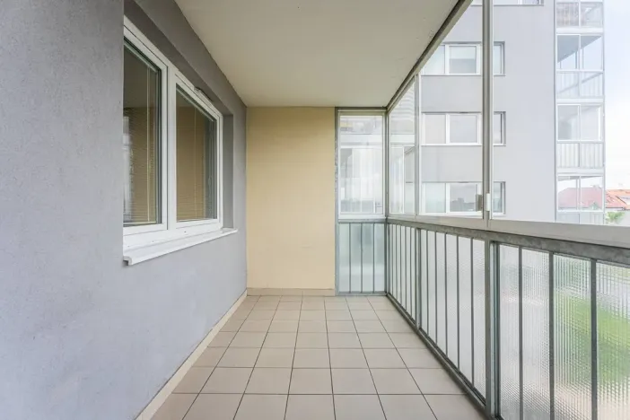 Pronájem bytu 1+kk, Praha - Michle, V dolině, 40 m2