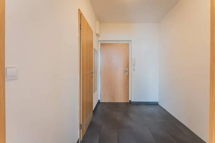 Pronájem bytu 1+kk, Praha - Michle, V dolině, 40 m2