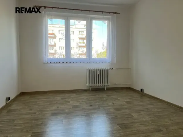 Pronájem bytu 2+1, Kladno, Litevská, 62 m2