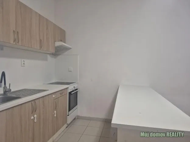 Pronájem bytu 1+kk, Praha - Michle, Michelská, 25 m2