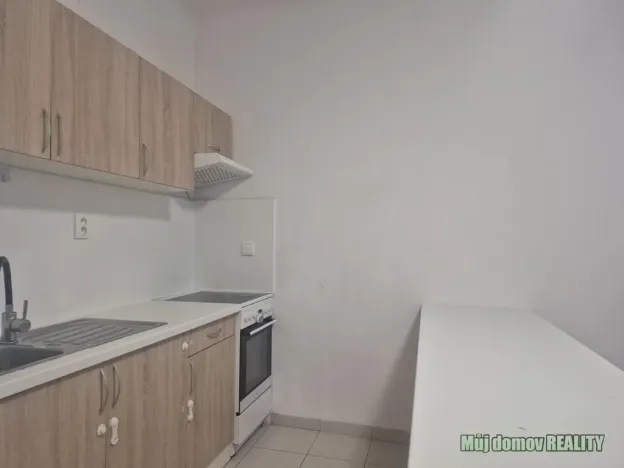 Pronájem bytu 1+kk, Praha - Michle, Michelská, 25 m2
