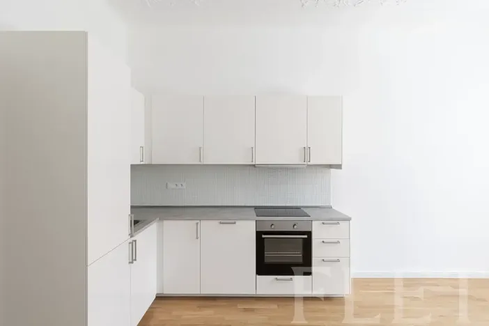 Pronájem bytu 1+kk, Praha - Bubeneč, Ovenecká, 33 m2