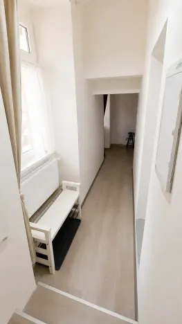 Pronájem bytu 2+kk, Praha - Žižkov, Jeronýmova, 29 m2