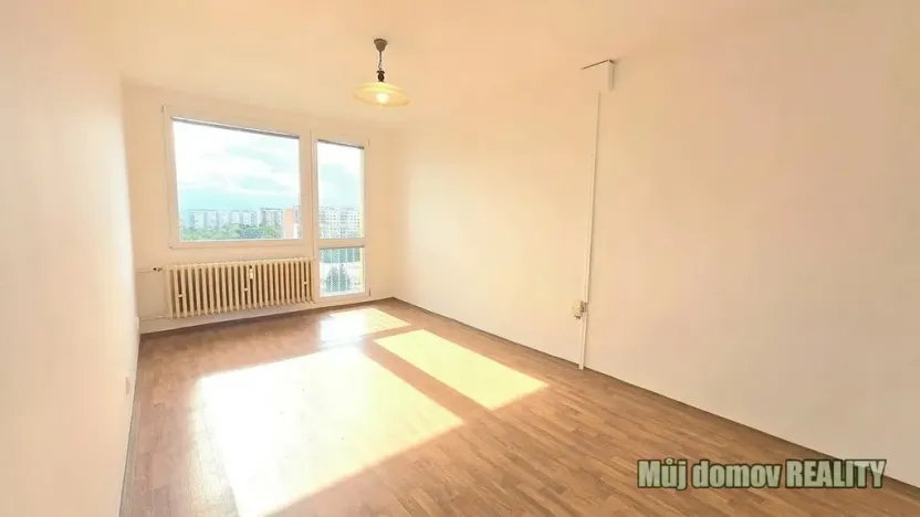 Pronájem bytu 3+kk, Praha - Kobylisy, Famfulíkova, 68 m2
