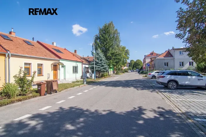 Prodej rodinného domu, Břeclav, náměstí Petra Bezruče, 70 m2