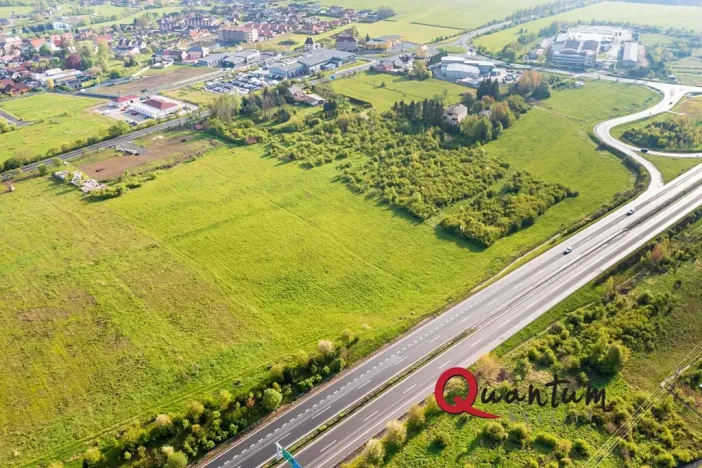 Prodej komerčního pozemku, Jenišov, 18368 m2