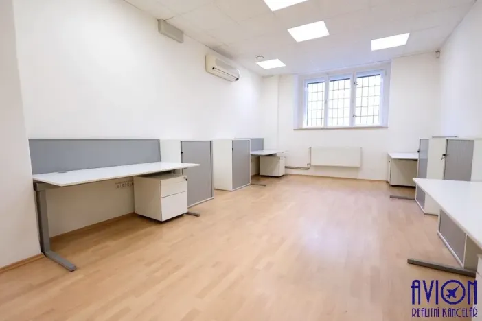Pronájem kanceláře, Praha - Smíchov, Bozděchova, 38 m2