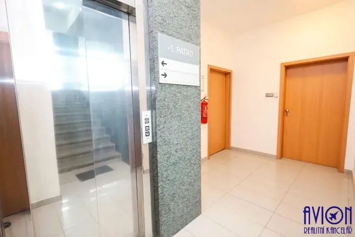 Pronájem kanceláře, Praha - Smíchov, Bozděchova, 38 m2