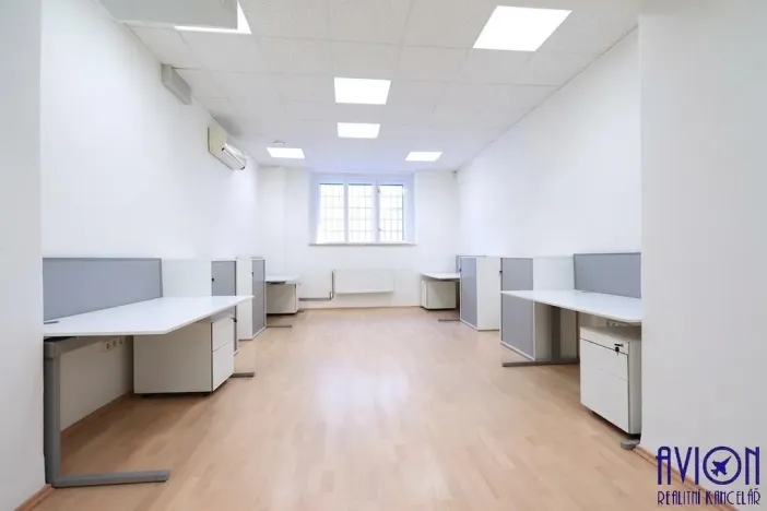 Pronájem kanceláře, Praha - Smíchov, Bozděchova, 38 m2