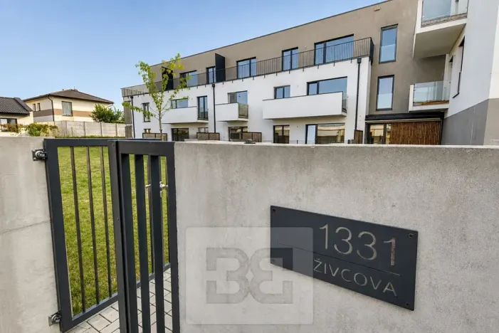 Pronájem bytu 2+kk, Kostelec nad Černými lesy, Živcova, 59 m2