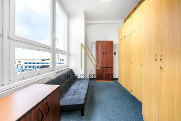 Pronájem kanceláře, Plzeň - Skvrňany, Domažlická, 16 m2