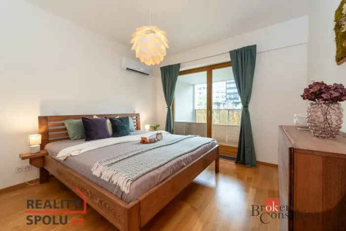 Pronájem bytu 3+kk, Praha - Karlín, Za Karlínským přístavem, 89 m2
