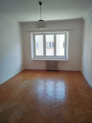 Pronájem bytu 3+1, Pardubice, Sladkovského, 82 m2
