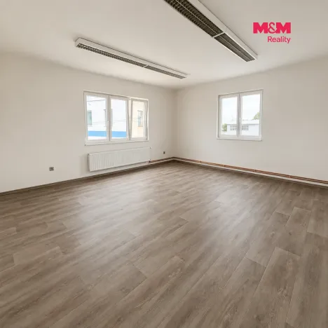 Pronájem kanceláře, Moravany - Platěnice, 138 m2