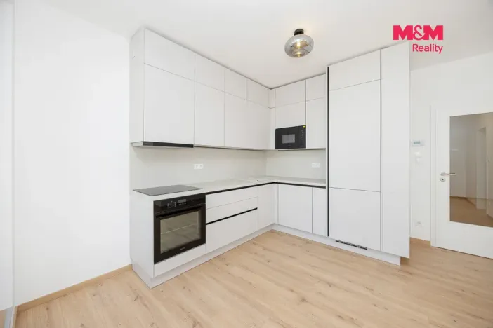 Pronájem bytu 3+kk, Pardubice, U Sportovní školy, 82 m2