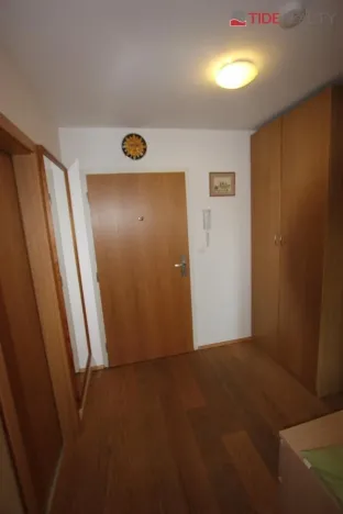 Pronájem bytu 2+kk, Praha - Uhříněves, V bytovkách, 60 m2