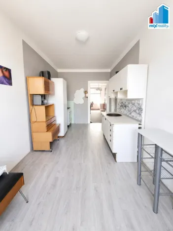 Pronájem bytu 1+1, Klatovy - Klatovy V, Plánická, 52 m2