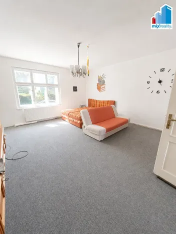 Pronájem bytu 1+1, Klatovy - Klatovy V, Plánická, 52 m2