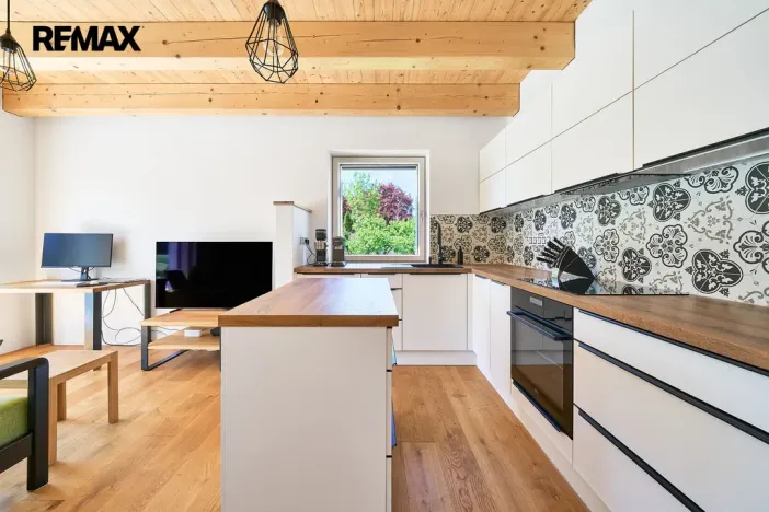 Prodej rodinného domu, Hradec Králové - Pražské Předměstí, U Koruny, 110 m2